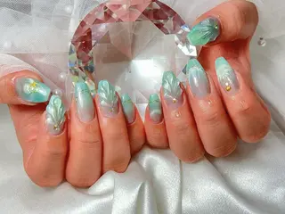 ネイル bijou nails　蓮のネイルデザイン