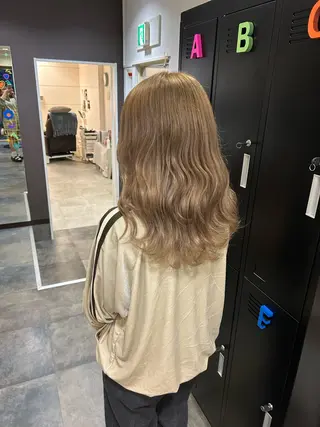 ロング カラー 吉村 夏椰のヘアスタイル