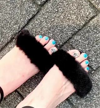 ネイル CIELIA 大人ガーリーのネイルデザイン