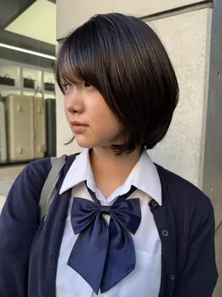 ショート レイヤーカット\ウル フ　chinatsuのヘアスタイル