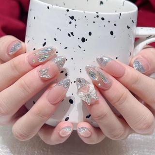 ネイル Queens テイのネイルデザイン