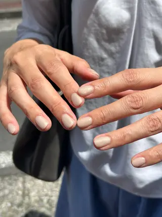 ネイル 𝗶𝗿𝗼𝗵𝗮 ໒꒱ 𓏸*˚のネイルデザイン