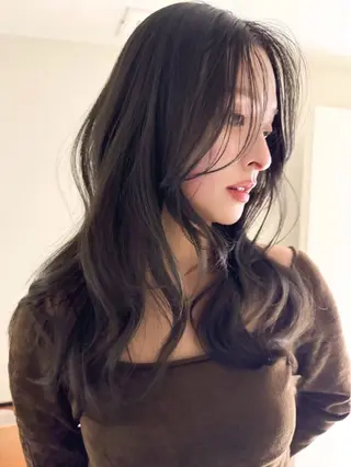 ロング カラー 透明感カラー/似合わ せカラーMIKAのヘアスタイル