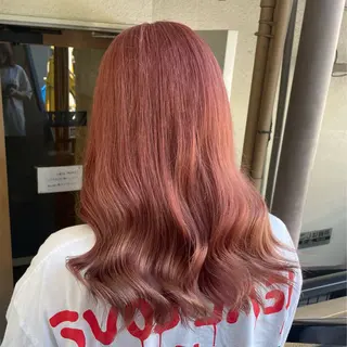 セミロング ふかたさや🌟 艶感カラー🌟のヘアスタイル