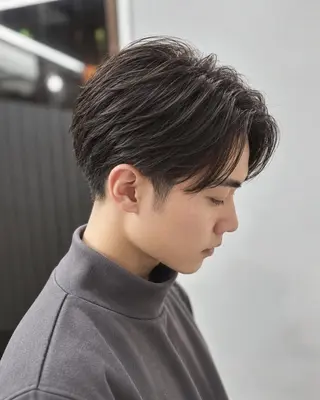 メンズ メンズカット眉WAX 専門スタイリスト岡田のヘアスタイル