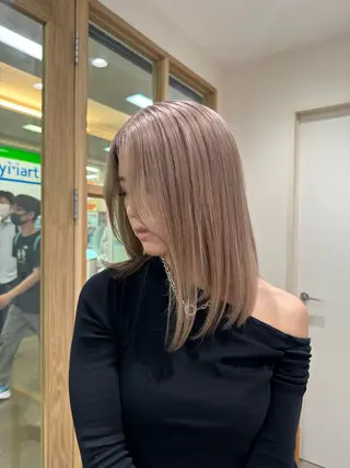 ミディアム 💛ブリーチカラー /ブリーチ縮毛💛のヘアスタイル