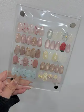 NAO🐰🎀 ちゅるん⌇パラジェルのネイルデザイン