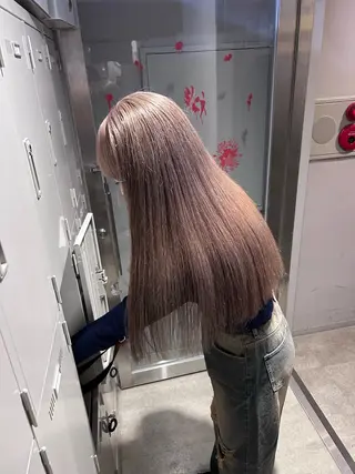 カラー 透明感ベージュ🤎 ナチュラルレイヤーのヘアスタイル
