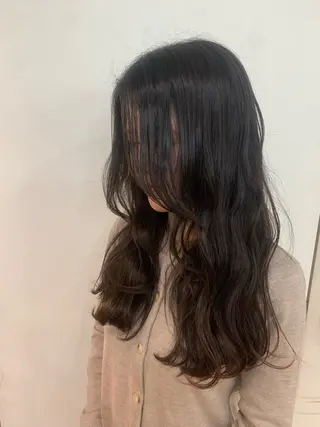 ロング 室谷 ゆりあのヘアスタイル