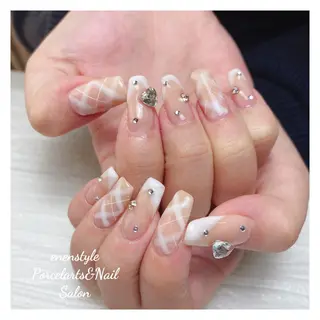 ミディアム ネイル 🐾enen style 🐾のネイルデザイン