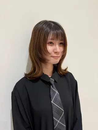ミディアム 長谷川 紗羅のヘアスタイル