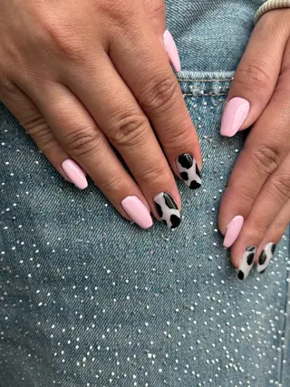 ネイル 手描き🌸ニュアンス monny nailのネイルデザイン