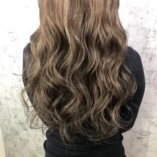 ロング カラー 小顔レイヤー/ ベージュ🤍Rieのヘアスタイル