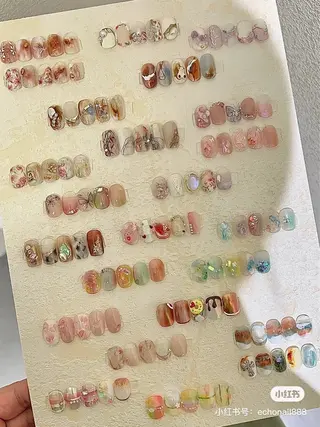 ネイル 中山 美月のネイルデザイン