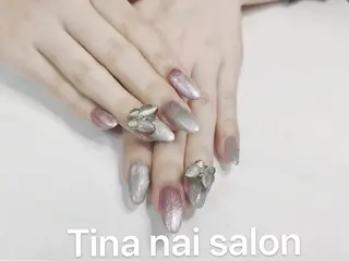ネイル Tinaネイル 難波のネイルデザイン