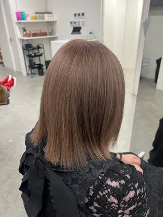 ミディアム Natsumi / 透明感艶カラーのヘアスタイル