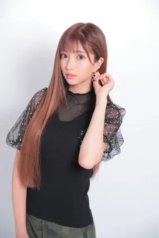 ロング カラー ワンホンレイヤー エクステづまのヘアスタイル