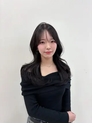 カラー 抜け感レイヤー︴ ニュアンスカラーのヘアスタイル