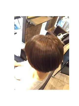 ショート カラー shi hoのヘアスタイル