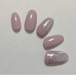ネイル H1 NAIL エミのネイルデザイン