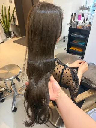ロング ✨色持ちの良い艶 カラー✨蟹江真世のヘアスタイル