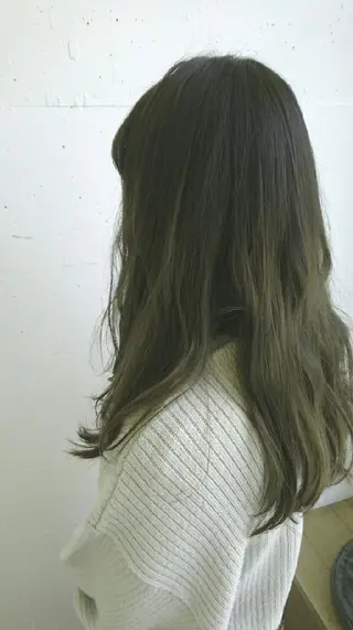 ロング カラー 山形 光輪子のヘアスタイル