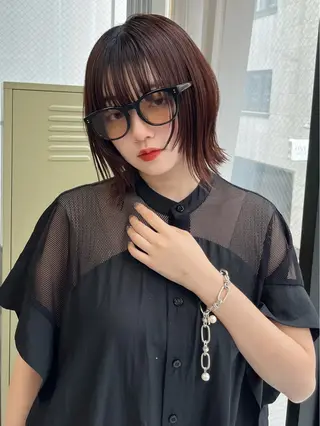 ミディアム イツク ⚡️ ルーツ/ハイトーンのヘアスタイル