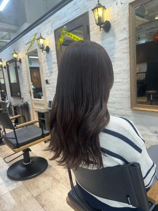 ロング 西出 茉燦のヘアスタイル