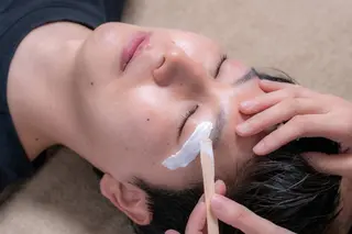 メンズ アイブロウ KRらぼ 石川のエステ・リラクイメージ