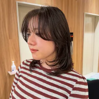 ミディアム たるみことり🌼 レイヤー・パーマのヘアスタイル