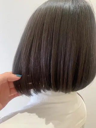 ショート カラー hubhair レイヤー/透明感のヘアスタイル