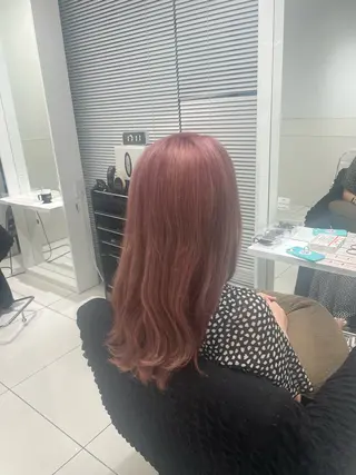 ロング カラー yuzuna ハイトーン 天神のヘアスタイル