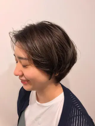 ショート カラー レイヤー/大人ボブ| ワタナベ リョウカのヘアスタイル