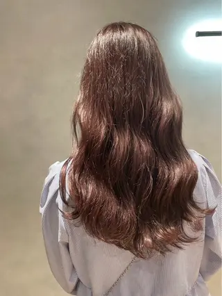 カラー 江田 彩那のヘアスタイル