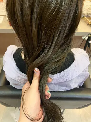ロング 艶髪 透明感カラー 田中伶奈のヘアスタイル