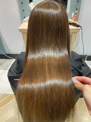 ロング 髪質改善 縮毛の達人 矢井由真のヘアスタイル