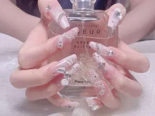 ネイル KARI ネイルサロンのネイルデザイン