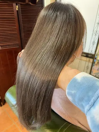 ロング カラー 石井 佑樹のヘアスタイル