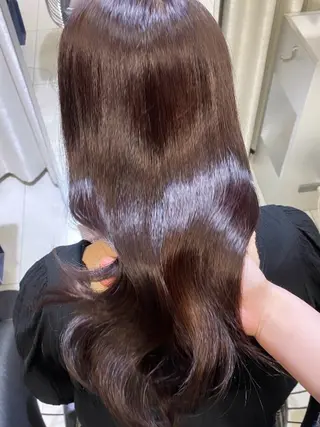ロング 上品ハイトーン×艶 カラー🤍／ふうかのヘアスタイル