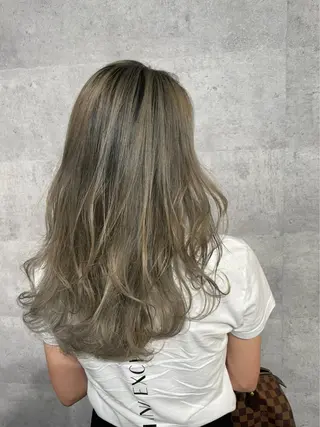 ロング カラー SHOEI／艶カラー /レイヤーカットのヘアスタイル