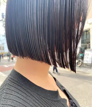 ショート カラー センターパート/ レイヤー/ayuのヘアスタイル