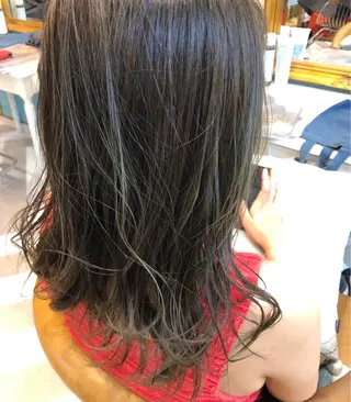 セミロング カラー レイヤーと顔まわり 大好き❣️関口拓馬のヘアスタイル