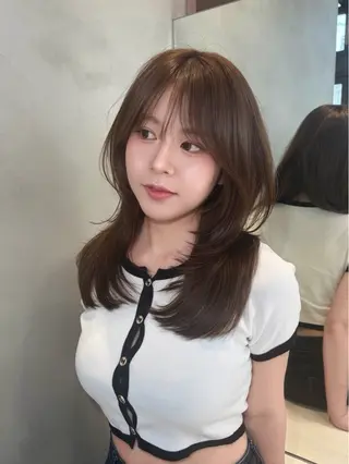 ミディアム 韓国レイヤー 🤎🦋Harisのヘアスタイル