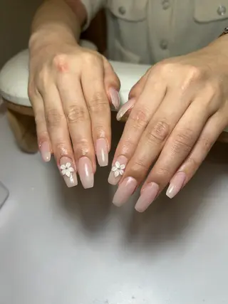 ネイル 🎀 アネラ しま  🎀のネイルデザイン