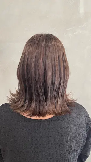 カラー 都築 菜美のヘアスタイル