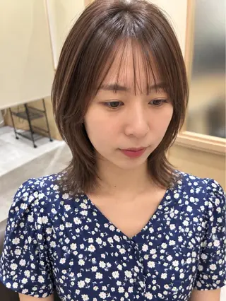 ミディアム カラー 久木原 ゆりのヘアスタイル