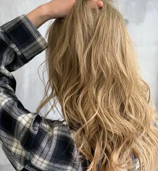 カラー Joule 銀座のヘアスタイル