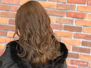 セミロング カラー 及川 祐輔のヘアスタイル