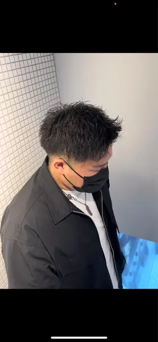 ショート メンズ k jの眉毛・アイブロウイメージ