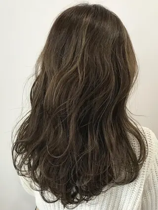 セミロング カラー 若杉 諒のヘアスタイル